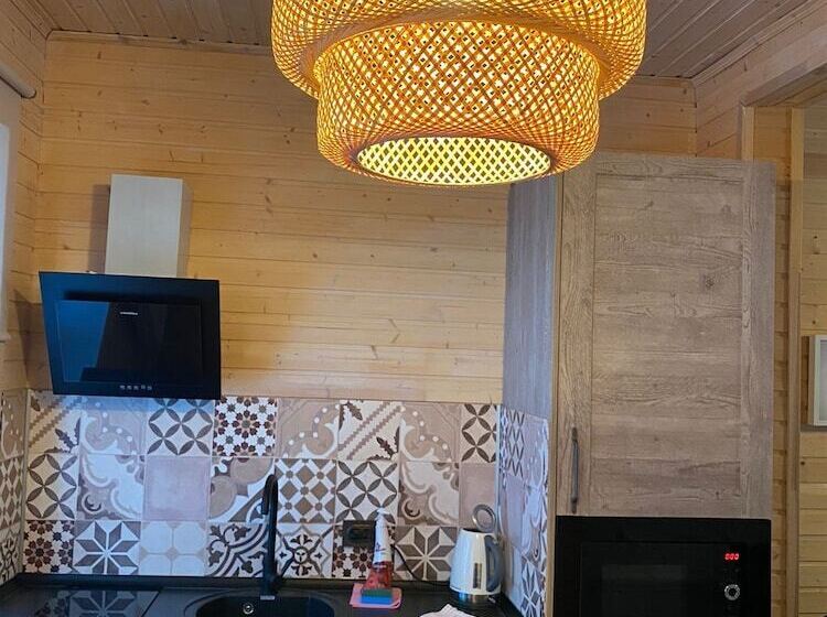 منتجع Pastorskoe Lake Holiday Park