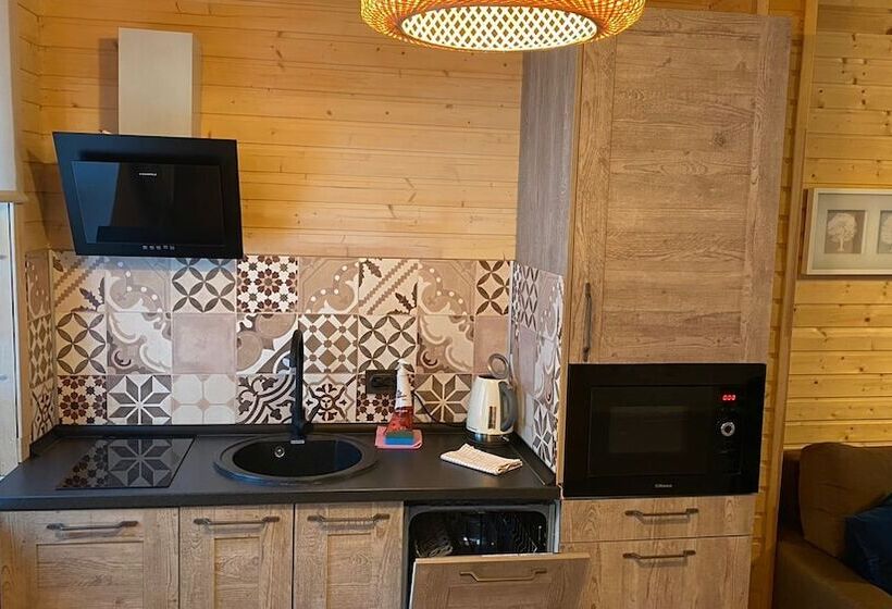 منتجع Pastorskoe Lake Holiday Park