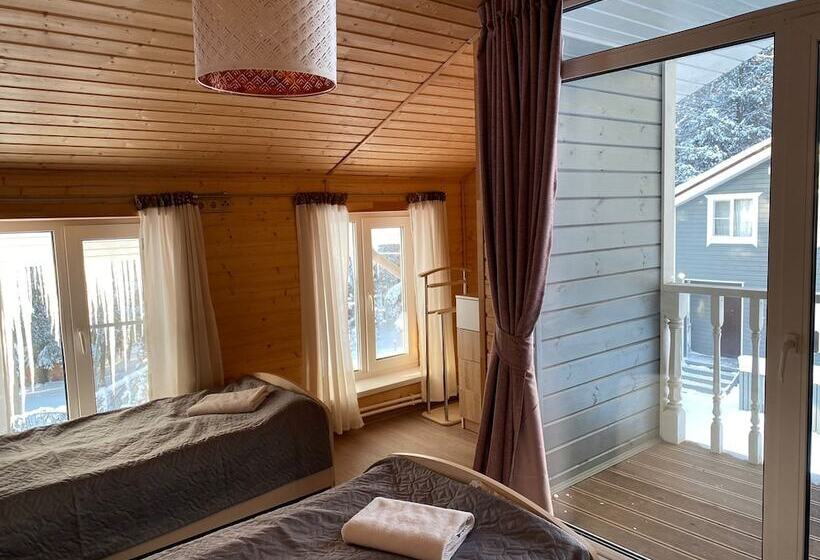 منتجع Pastorskoe Lake Holiday Park