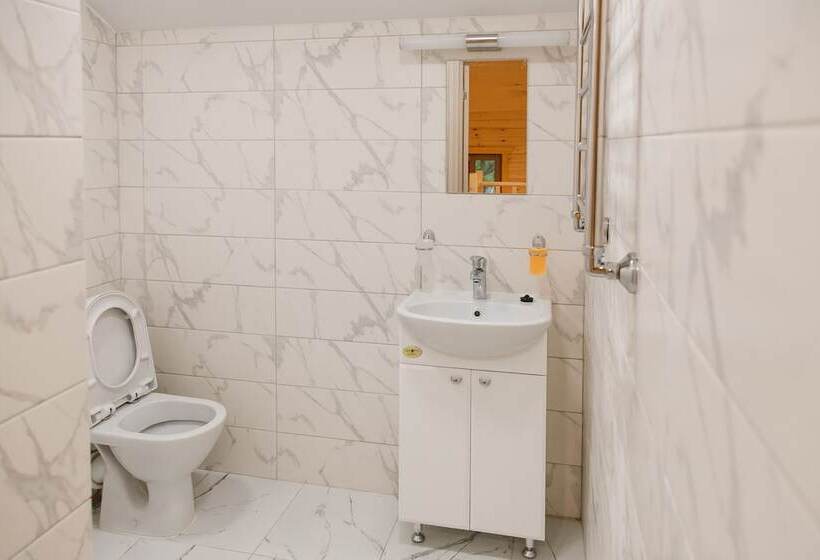 منتجع Pastorskoe Lake Holiday Park