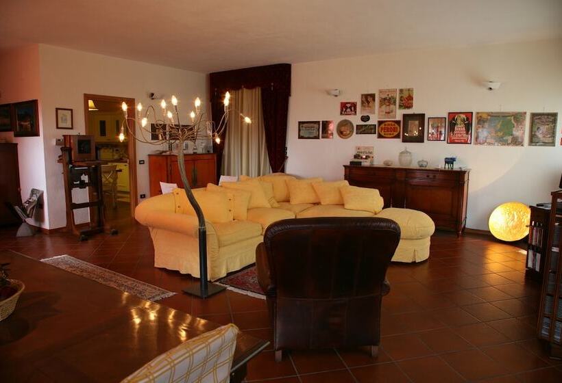 צימר Locanda Cinciarella