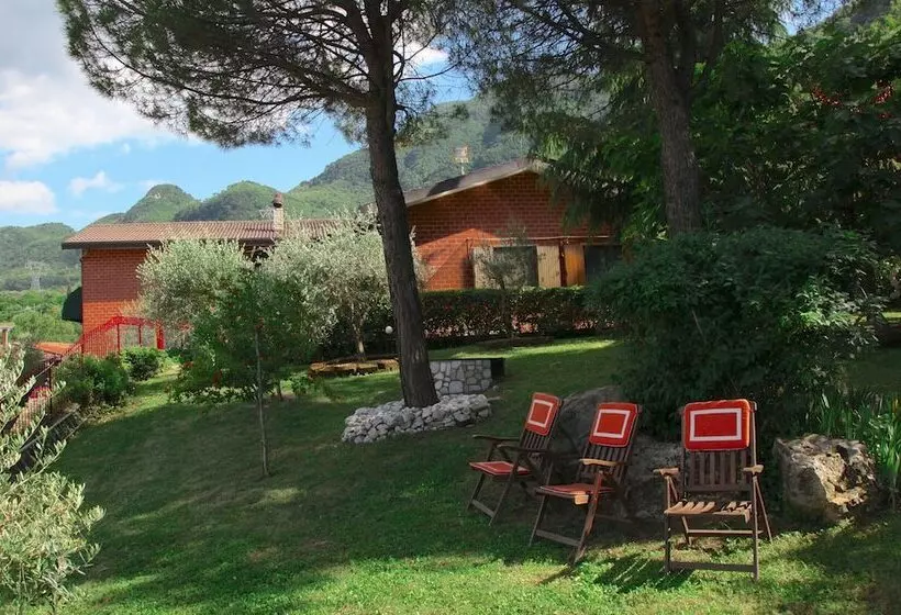 Aamiaismajoitus (B&B) Locanda Cinciarella
