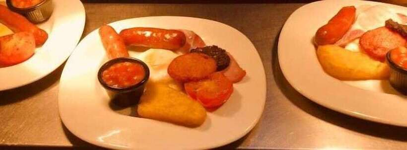 ベッドアンドブレックファースト The Anvil Bar & Restaurant