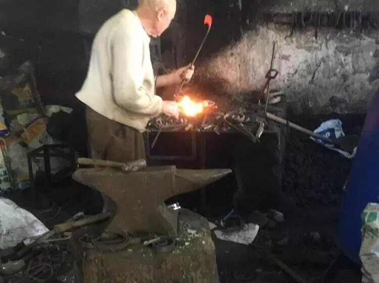 Aamiaismajoitus (B&B) The Anvil Bar & Restaurant