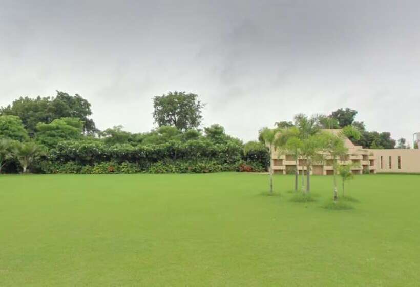 Boulevard9 Luxury Resort & Spa