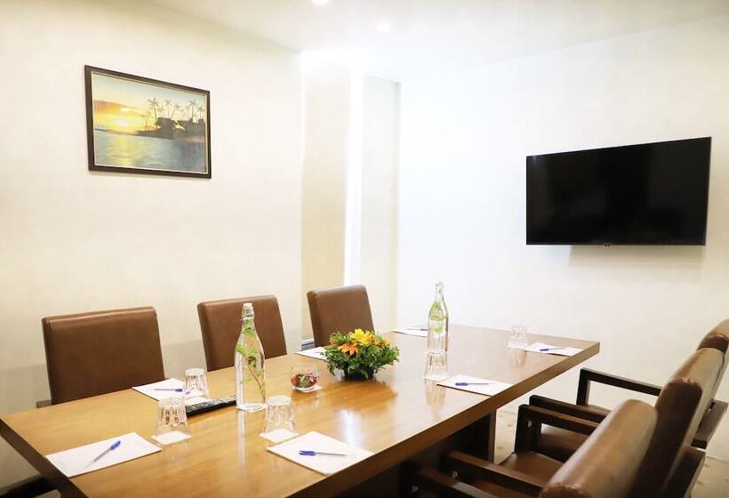 Boulevard9 Luxury Resort & Spa