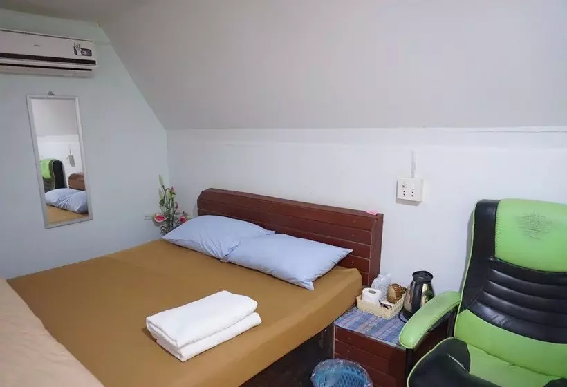 ホテル 239 Resort Chiangkhan