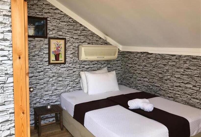 ホテル Ayanya Beach & Bistro Bungalows