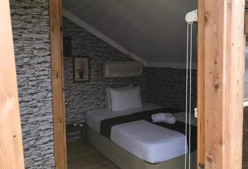 ホテル Ayanya Beach & Bistro Bungalows
