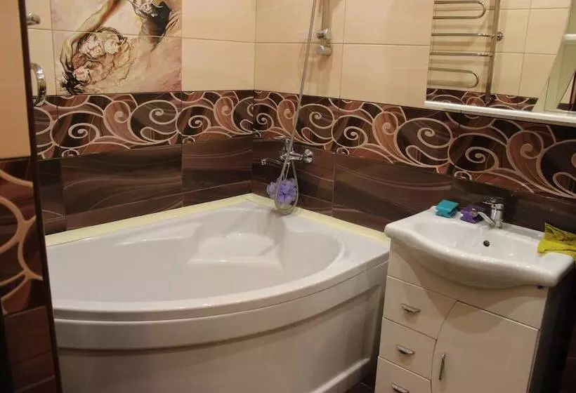 Hotelli Comfort Room