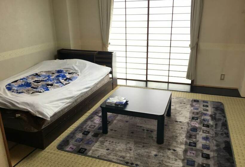 Hotel Minshuku Pearl