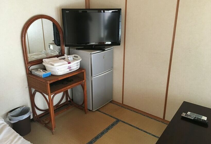 Hotel Minshuku Pearl