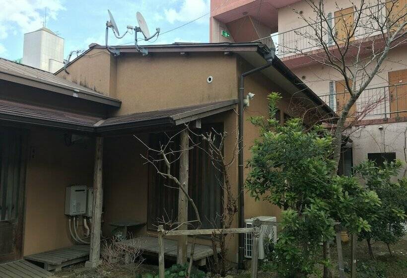 Hotel Minshuku Pearl