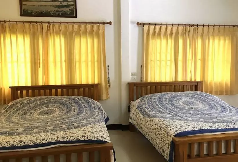 Hotelli Nernbok Garden