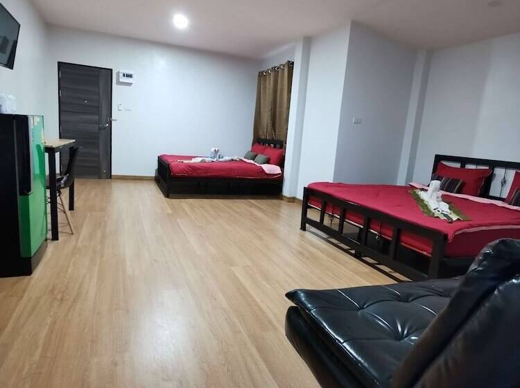 בית מלון כפרי Panida Goodwill