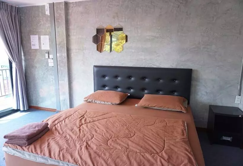 Hotelli Plaifah Resort Ban Rai