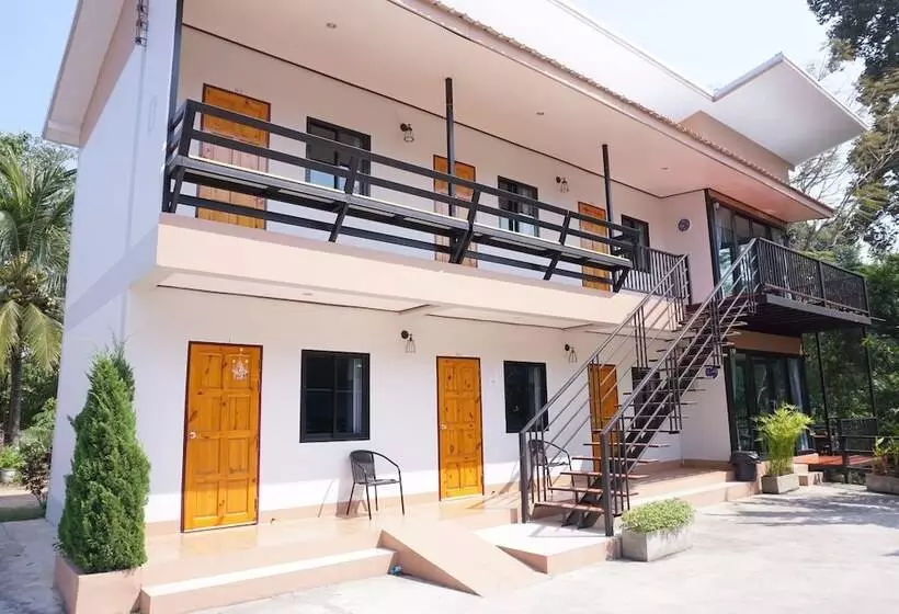 Hotelli Plaifah Resort Ban Rai