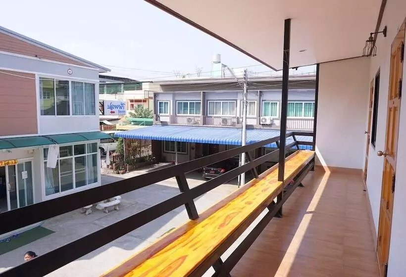 Hotelli Plaifah Resort Ban Rai