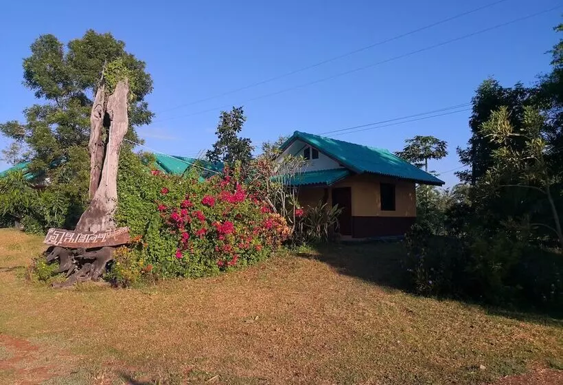 Hotelli Pumaka Resort