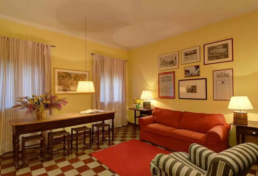 田舎風ホテル Agriturismo La Montecchia