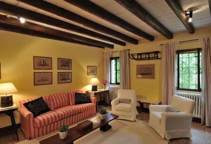 田舎風ホテル Agriturismo La Montecchia