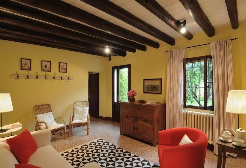 田舎風ホテル Agriturismo La Montecchia