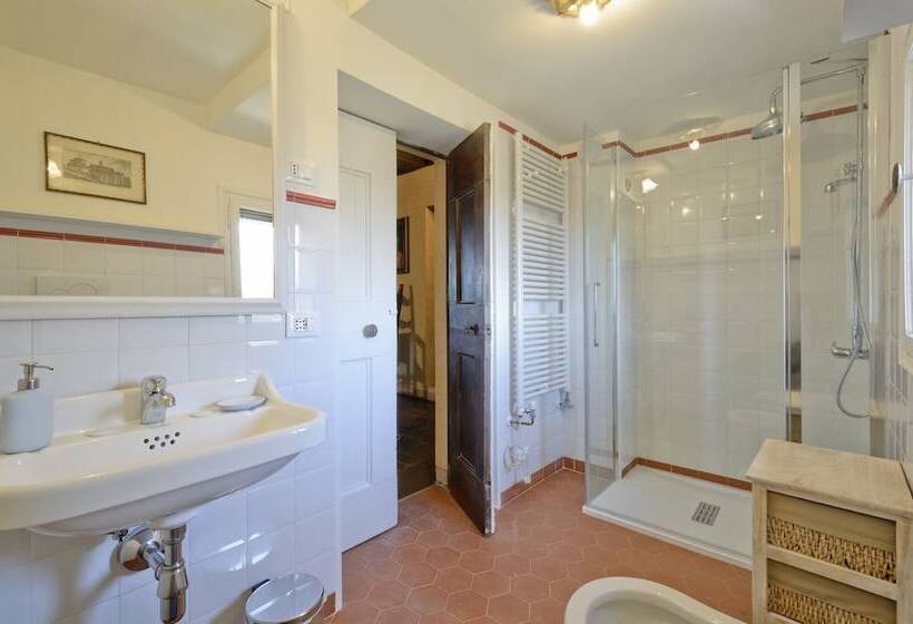 בית מלון כפרי Agriturismo La Montecchia