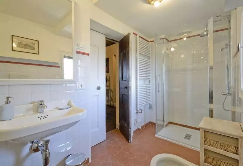 田舎風ホテル Agriturismo La Montecchia