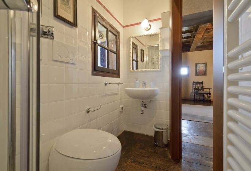 בית מלון כפרי Agriturismo La Montecchia