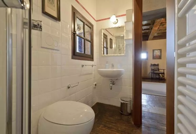 田舎風ホテル Agriturismo La Montecchia