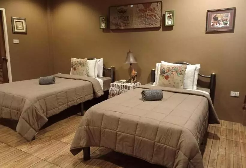 ホテル The Green Land Farm