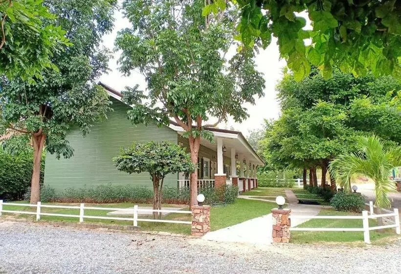 ホテル The Green Land Farm