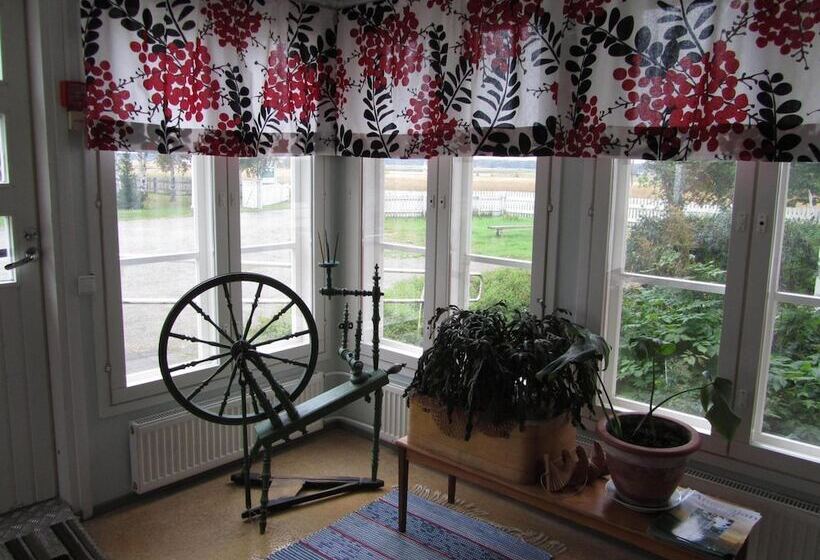 Opintola Bed & Breakfast