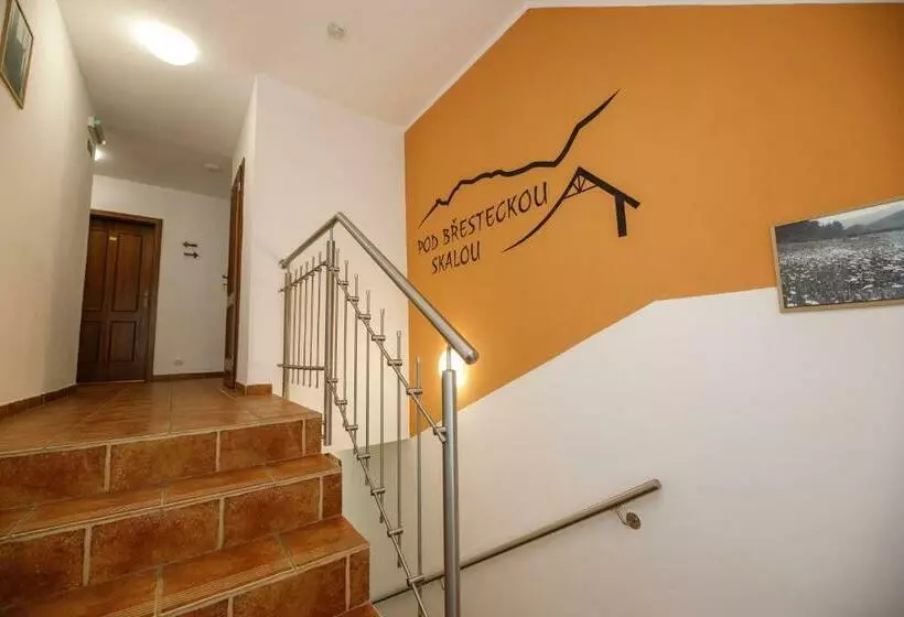 Majatalo Pod Břesteckou Skalou