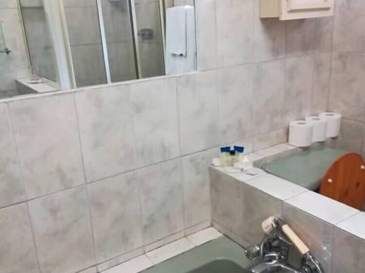 膳宿费 Quadj Guesthouse