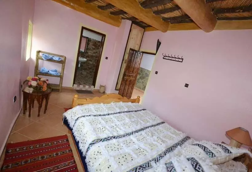 Majatalo Tizourgane Kasbah