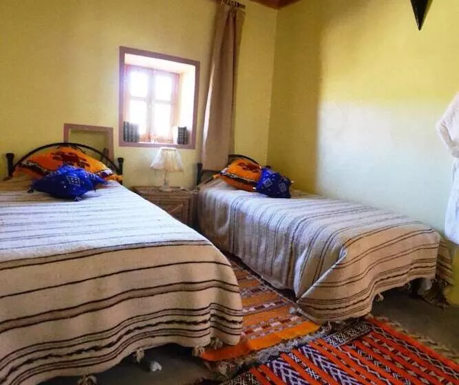 Majatalo Tizourgane Kasbah