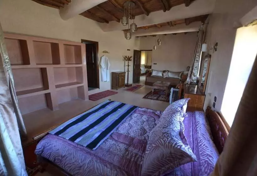 Majatalo Tizourgane Kasbah