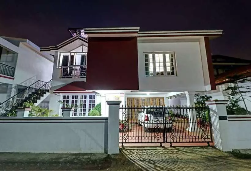 Majatalo Treebo Avyukta Stay