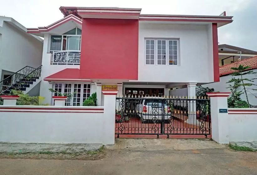 Majatalo Treebo Avyukta Stay