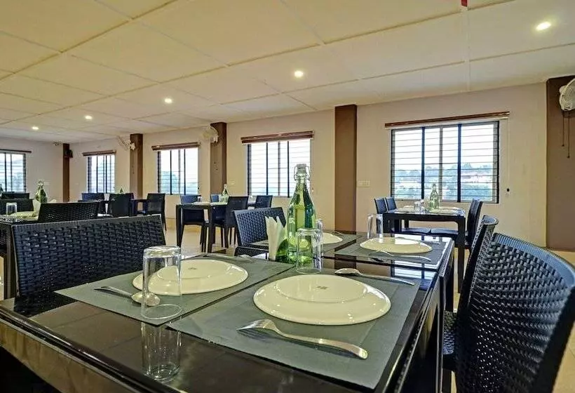 Majatalo Treebo Avyukta Stay