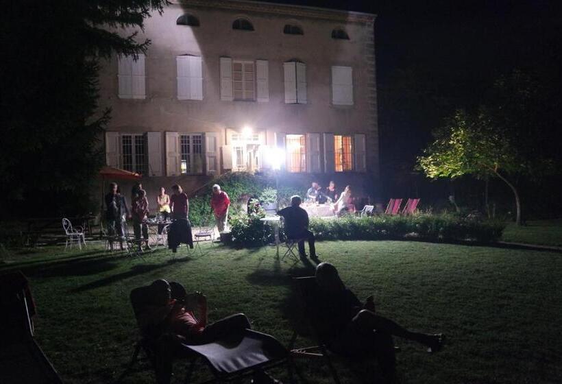 פנסיון Villa Rhôna