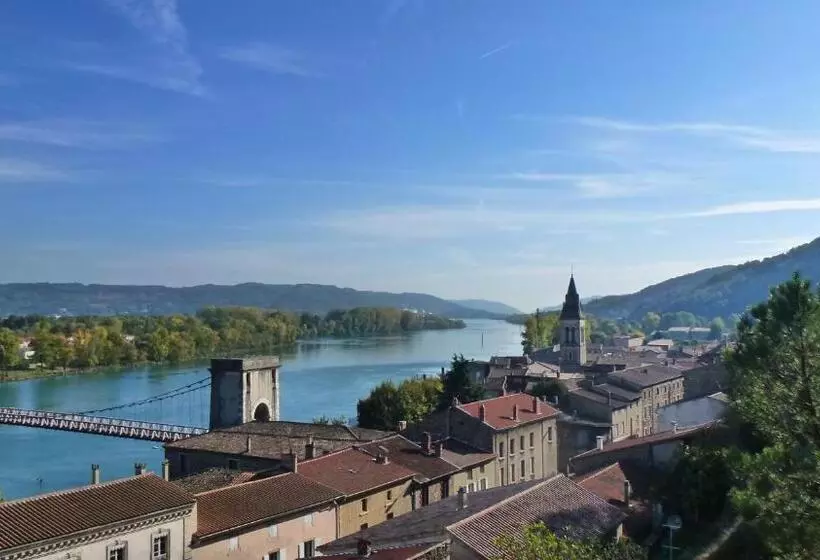 ペンション Villa Rhôna