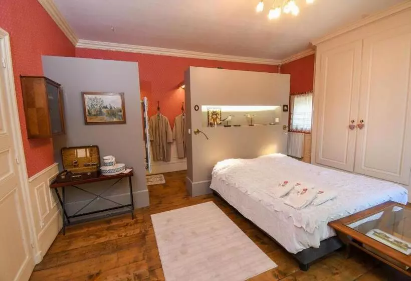 ペンション Villa Rhôna