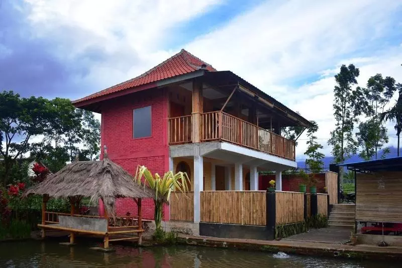 ベッドアンドブレックファースト Cahaya Tetebatu Inn