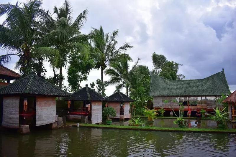 ベッドアンドブレックファースト Cahaya Tetebatu Inn