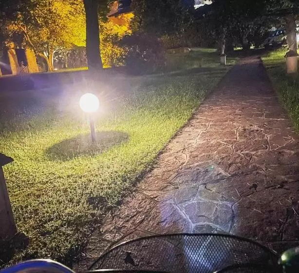 Aamiaismajoitus (B&B) Villa Sarchi