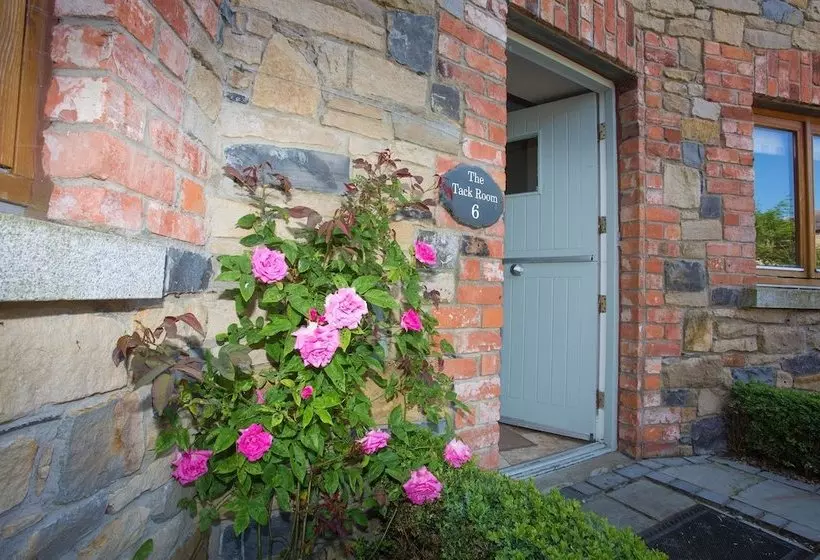 The Tack Room 10061