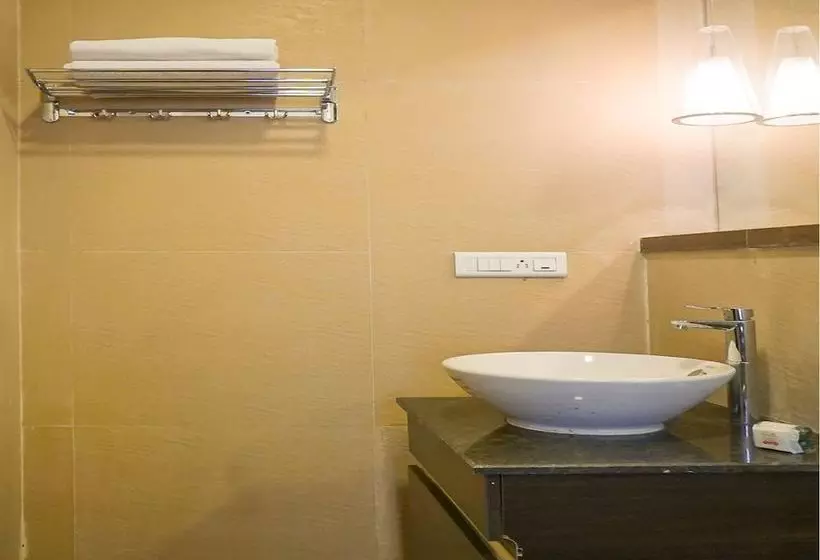Hotelli Kuval Inn By Oyo Rooms