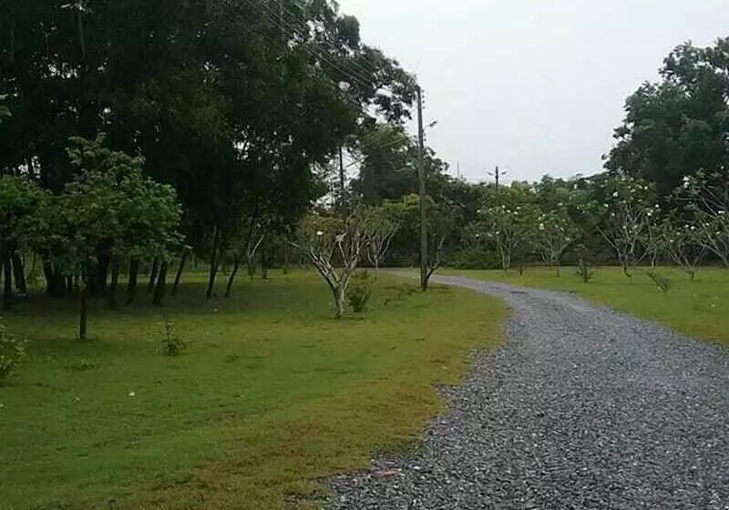 Hotelli Matharak Resort Kaeng Hin Poeng